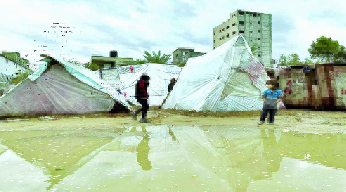 معاناة النازحين في غزة